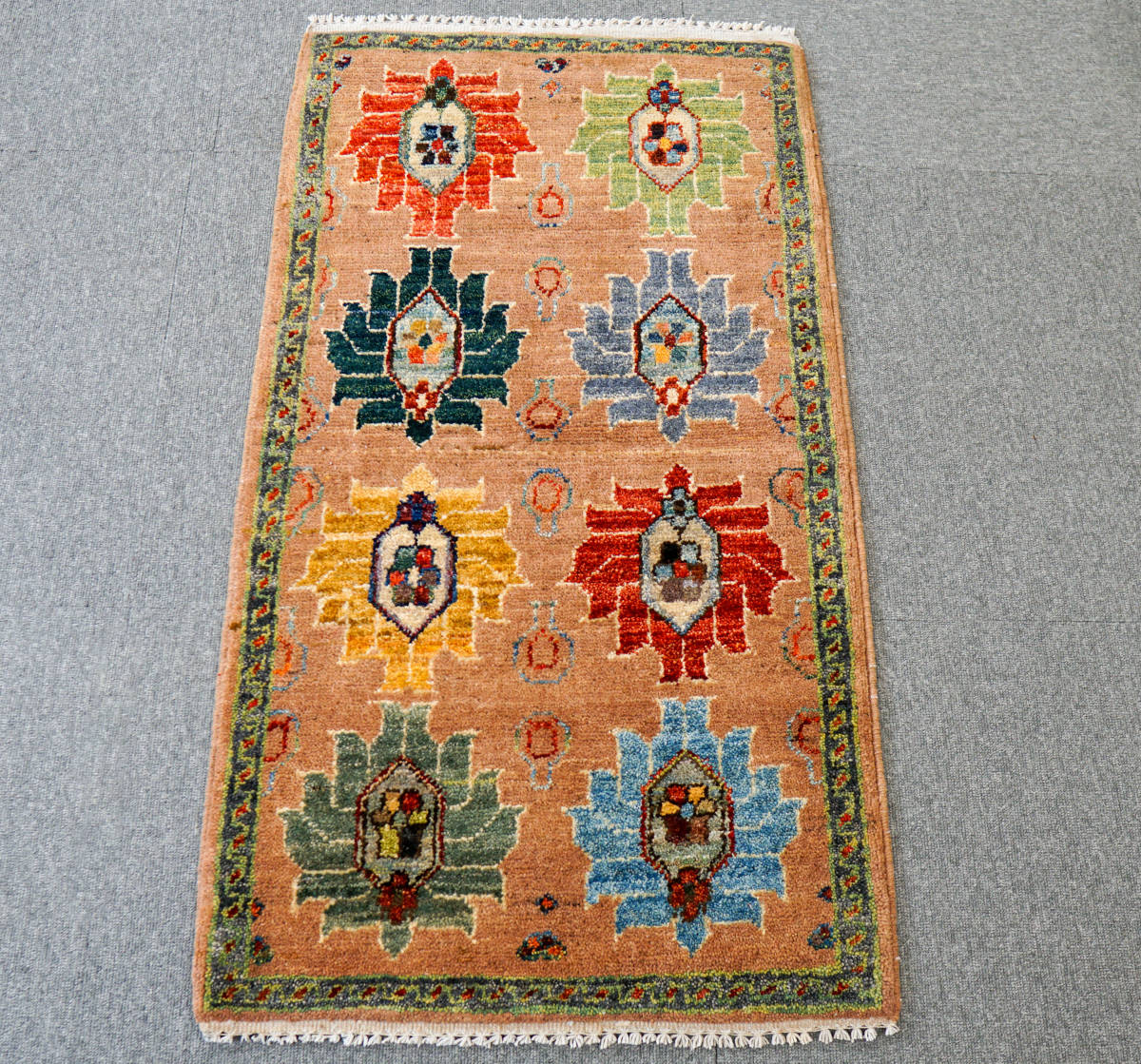 100×56cｍ【アフガニスタン手織り絨毯】 ガズニーウール ギャッベ ペルシャ絨毯_画像2