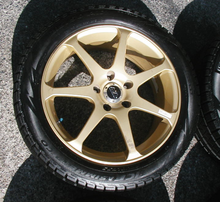 アルミホイール+スタッドレスタイヤ中古４本セット・7J-17+45・2１5/5０R17_画像4