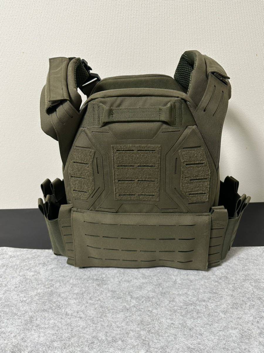 送料無料　Workerkit UTA X-Wildbee Plate Carrier Lightweight Tactical Vest ワーカーキット　ドロップポーチ　ダミープレート_画像2