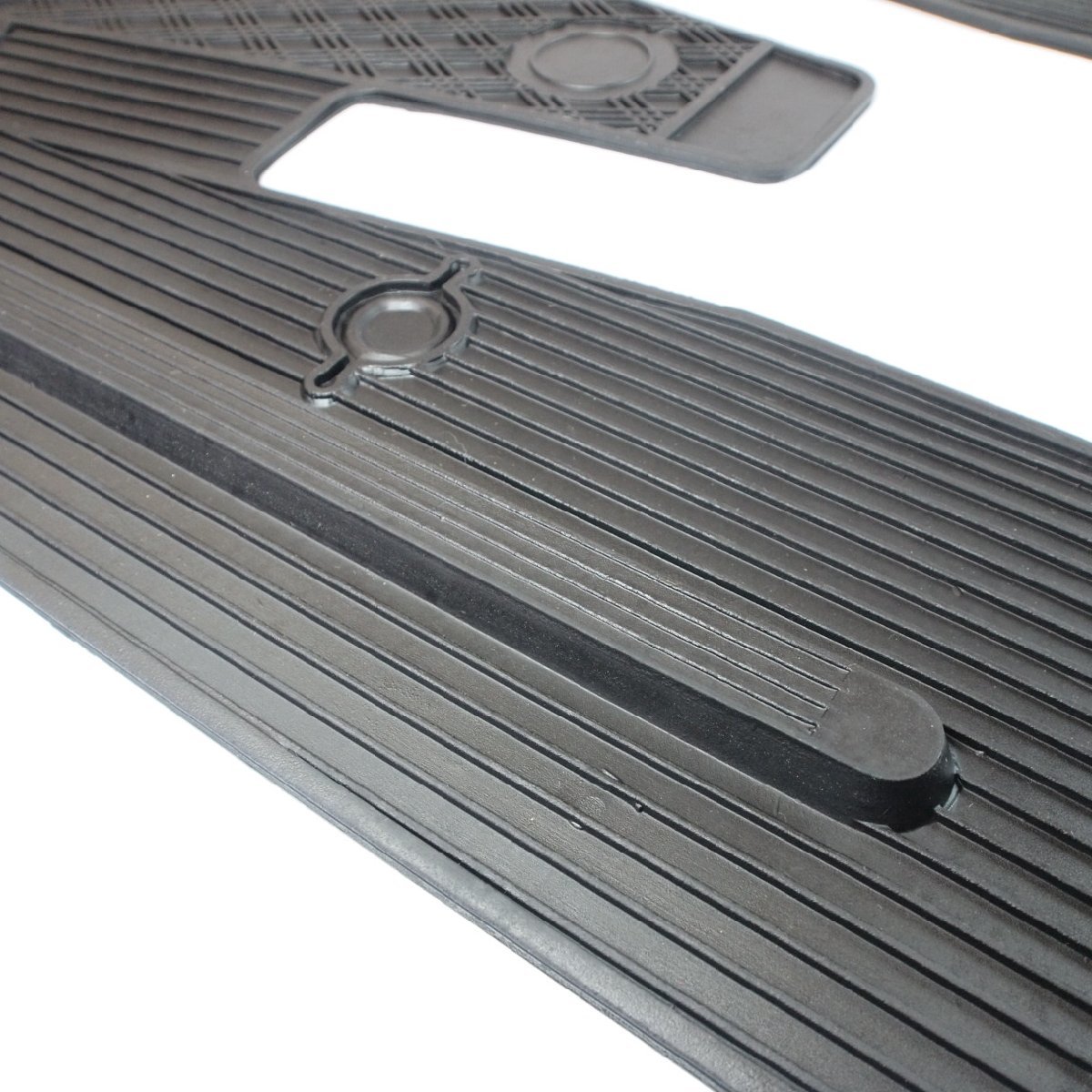 Floor Mat footboard stripes w/o frame tunnel for Vespa 50S 100 125ET3 VESPA ベスパ スモール系 フロアマット 黒 アクセサリー_画像2
