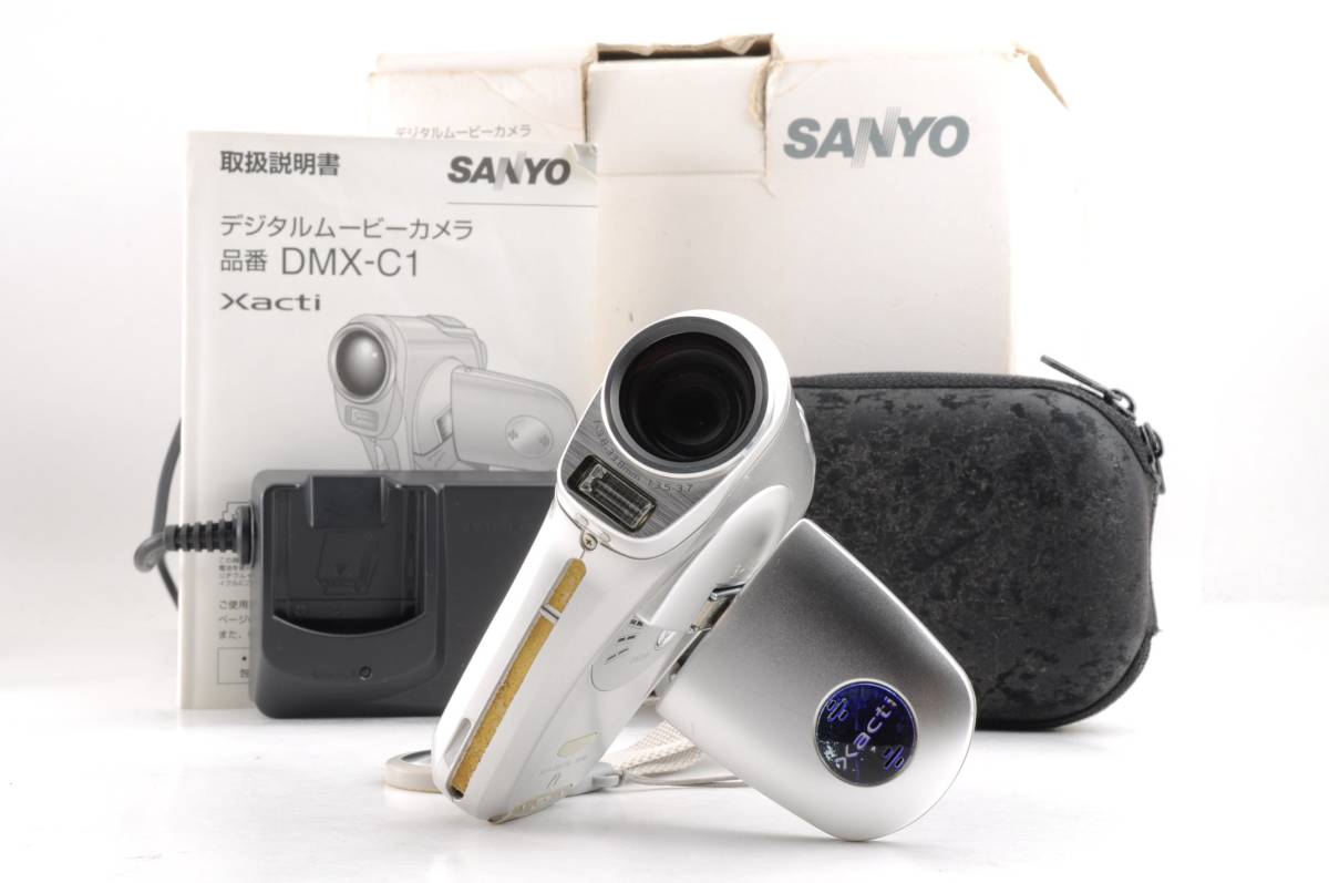 動作品 サンヨー SANYO Xacti DMX-C1型 ザクティ デジタルビデオカメラ 箱 取説 ケース 充電器付 管80K4762_画像1