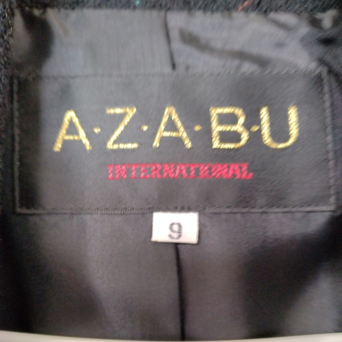 美品　A.Z.A.B.Uスーツ　Size9_画像2