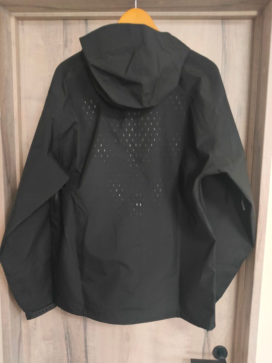 M 新品 ナイキ×ノクタ ゴアテックス シェルジャケット NIKE M 新品 ナイキ×ノクタ ゴアテックス シェルジャケット NIKE