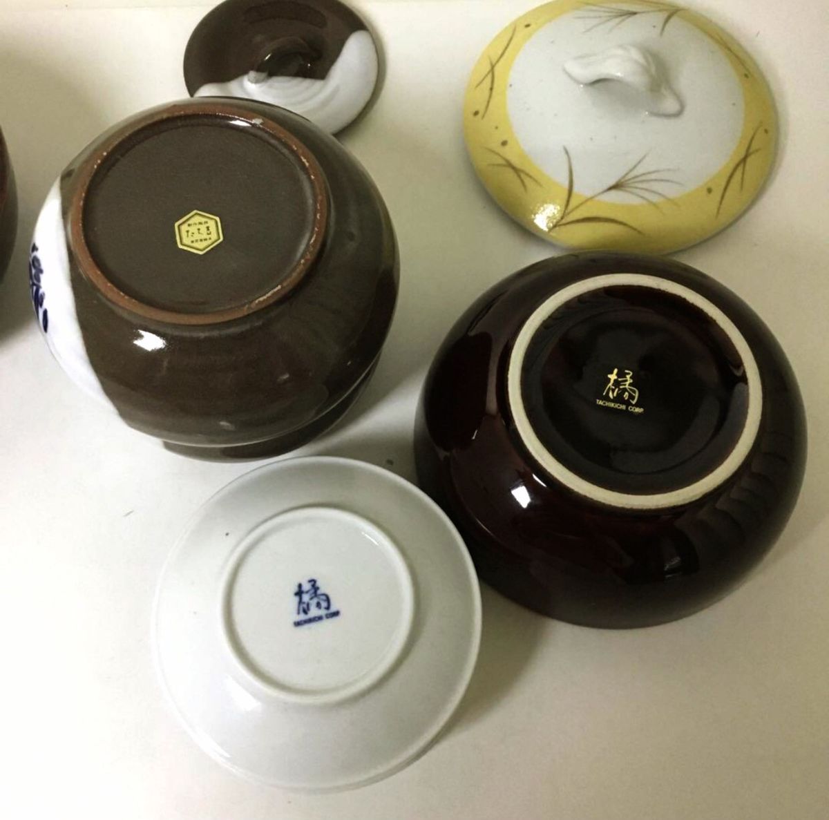 新品未使用品】たち吉 壺 うさぎ柄の蓋物 うさぎの小皿セット 新品未使用品】たち吉 壺 うさぎ柄の蓋物 うさぎの小皿セット