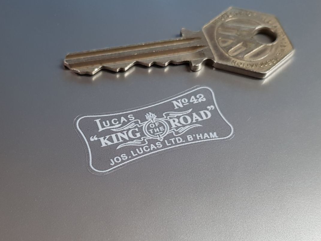 送料無料 Lucas King of the Road No.42 Sticker ルーカス ステッカー シール デカール ホワイト&クリア 38mm x 18mm 2枚セット_画像1