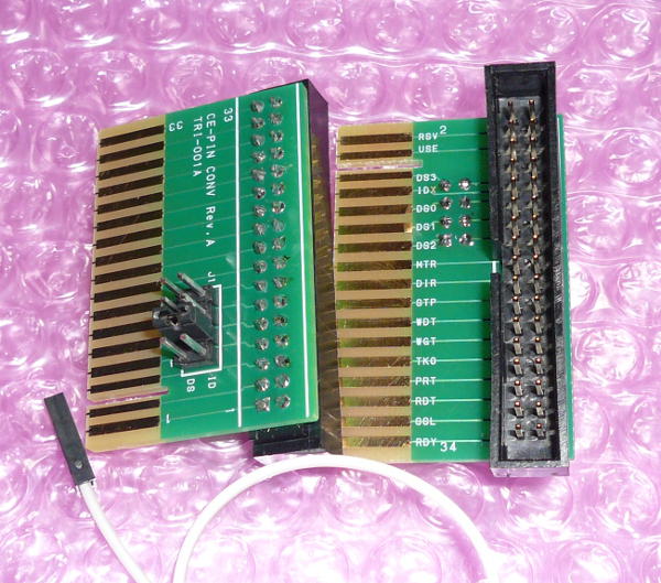 5インチFDDケーブルコネクタ変換基板 Rev.A (2枚一組) PC-98DO, PC-8801, HxC_基板外観 (左：表面、右：裏面)