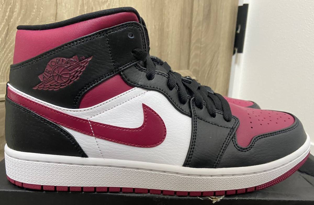 即決28.5cm NIKE AIR JORDAN 1 MID BLACK/RED/WHITE ナイキ エアジョーダン1 ミッド ブラック/レッド/ホワイト 554724-066 新品正規