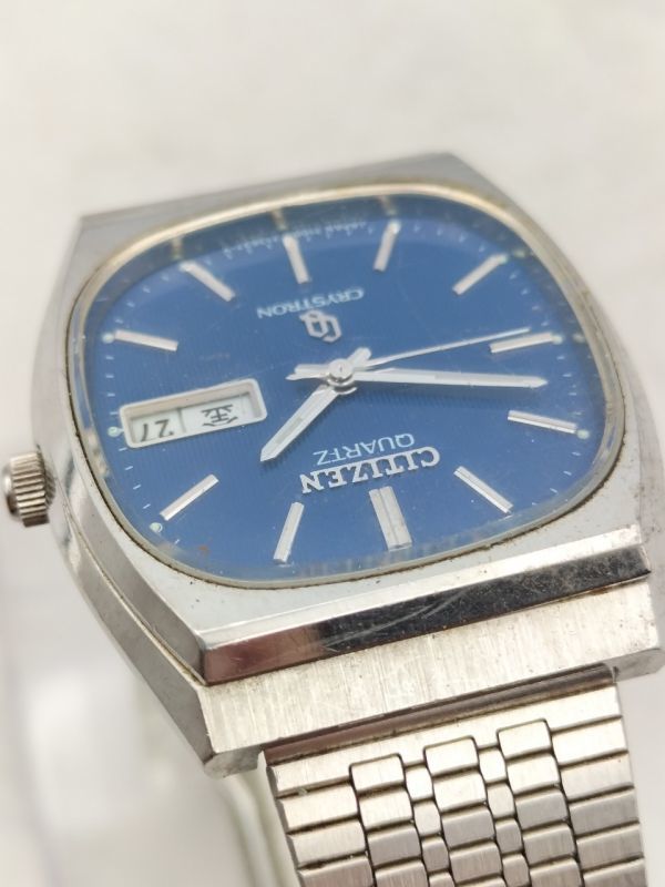 YY63 1円～ 不動品 シチズン CITIZEN クリストロン CRYSTRON 4-730780 クオーツ デイデイト 腕時計 青文字盤 ステンレス メンズ 社外ベルト_画像3