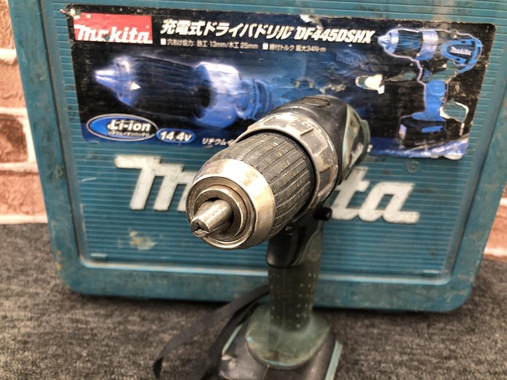 017◇おすすめ商品◇マキタ makita 充電式ドライバドリル DF445DSH 充電器、バッテリー各1つ付属　充電回数59回_画像3