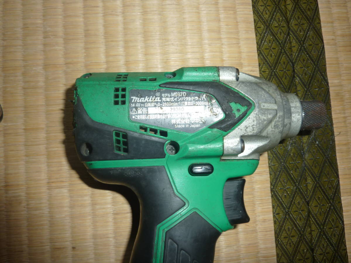 makita マキタ 充電式 インパクトドライバー ジャンク品_画像6