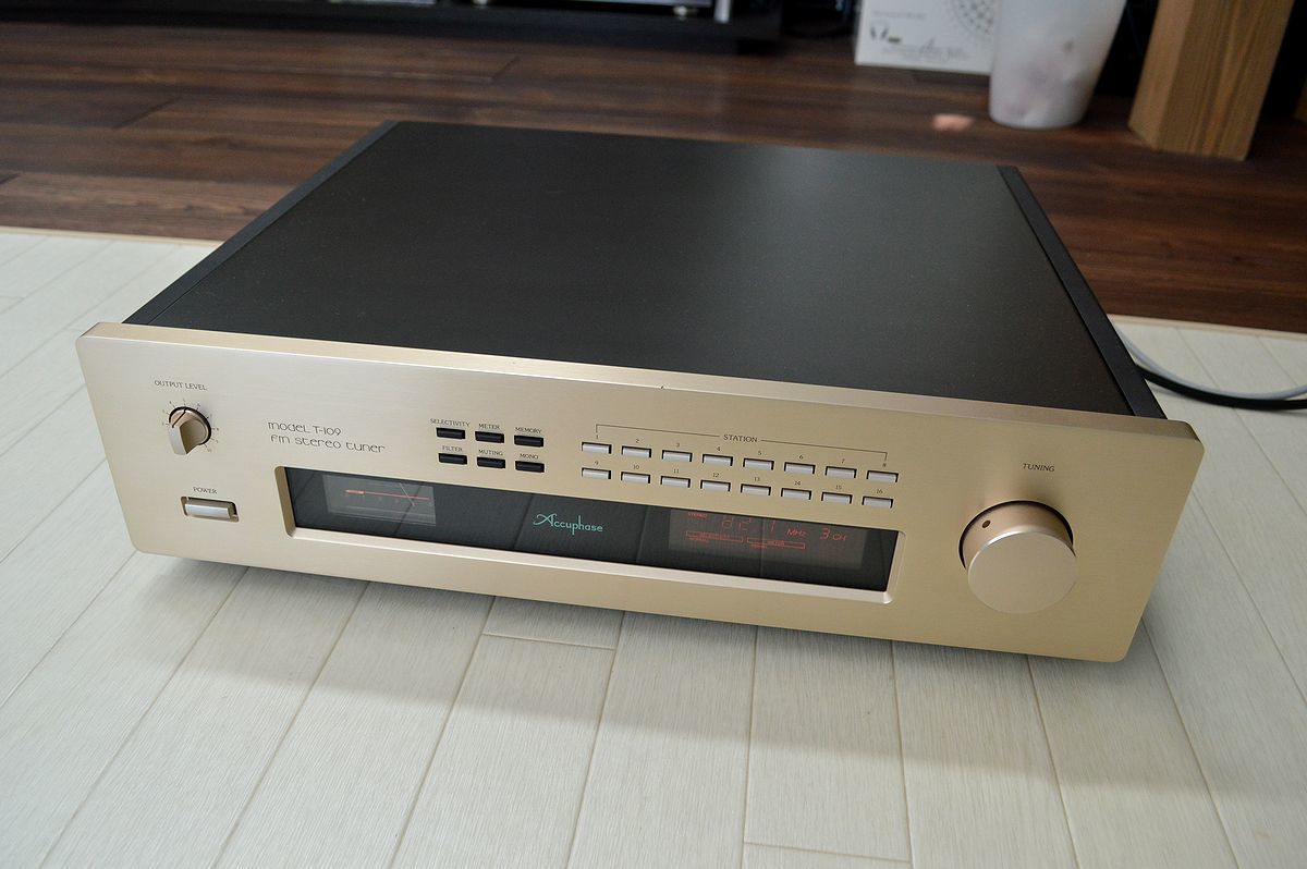 Accuphase Accuphase T-109高級FM專用調諧器 原文:Accuphase 　アキュフェーズ　T-109　高級ＦＭ専用チューナー