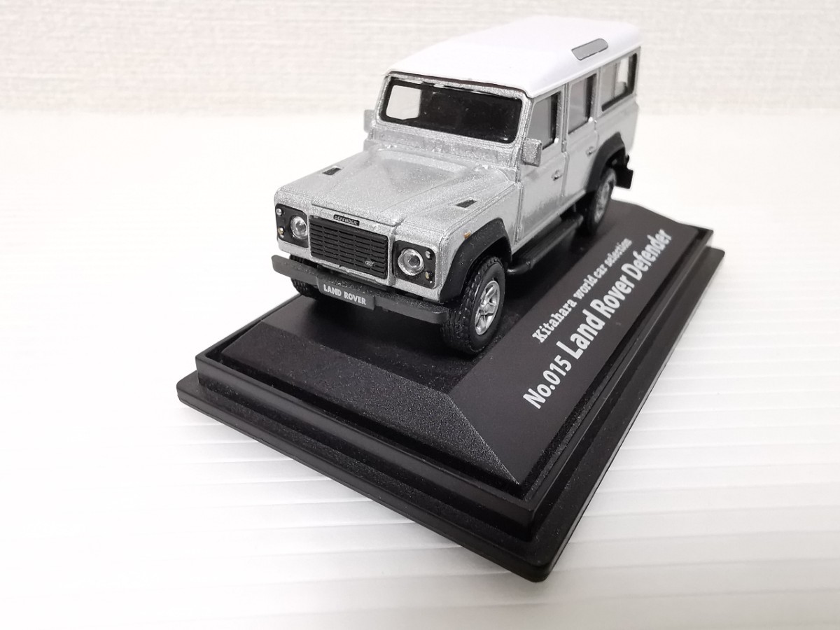 送料200円〜 Land Rover Defender 1/64スケール ミニカー ランドローバー ディフェンダー シルバー 四駆_画像2