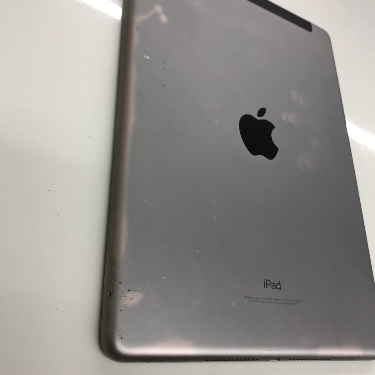 iPad 9.7(2018) 128GB セルラー　space gray N0006_画像4