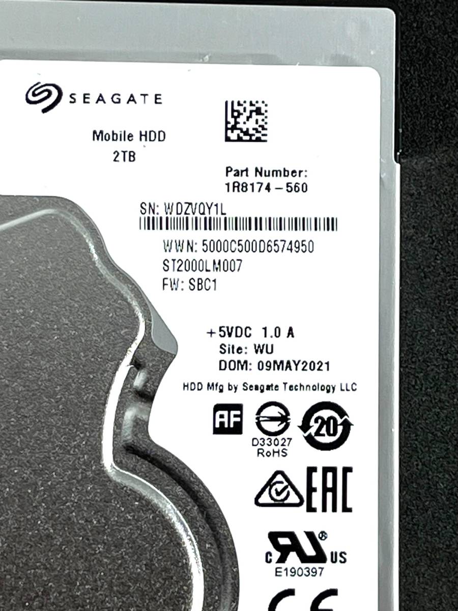 【送料無料】 ★ 2TB ★　Seagate　/　ST2000LM007　【使用時間：24ｈ】　2021年製　新品同様　 2.5インチ 内蔵HDD/7mm厚/SATA_画像3