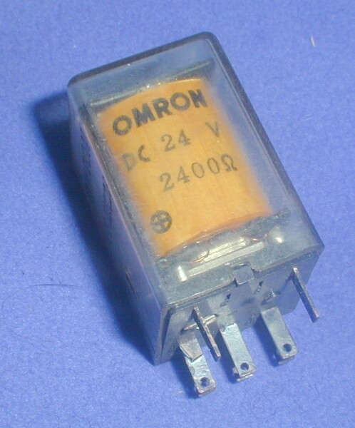 旧型リレー　オムロン omron MHU2P (DC24V)_画像2