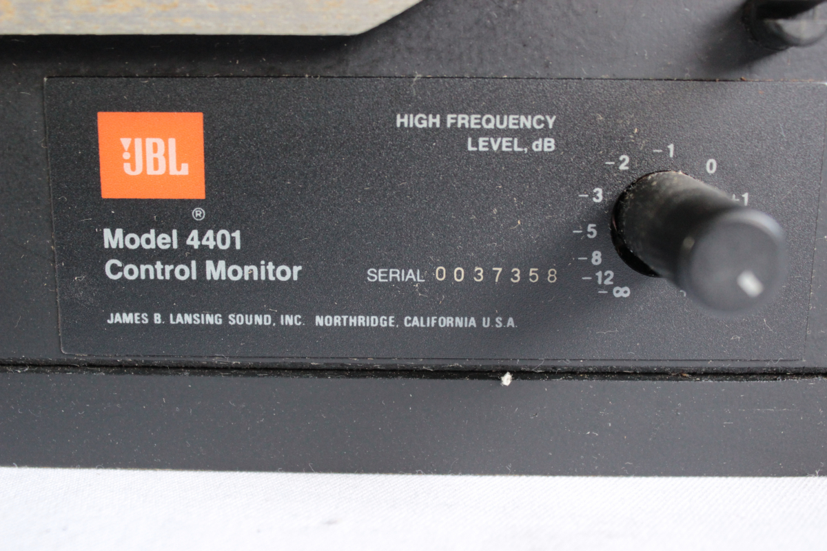 81 NOO JBL 4401緊湊型監聽音箱對2路套裝音響設備木紋音 原文:81NOO JBL 4401 コンパクト モニタースピーカー ペア 2ウェイ セット オーディオ機器 木目調