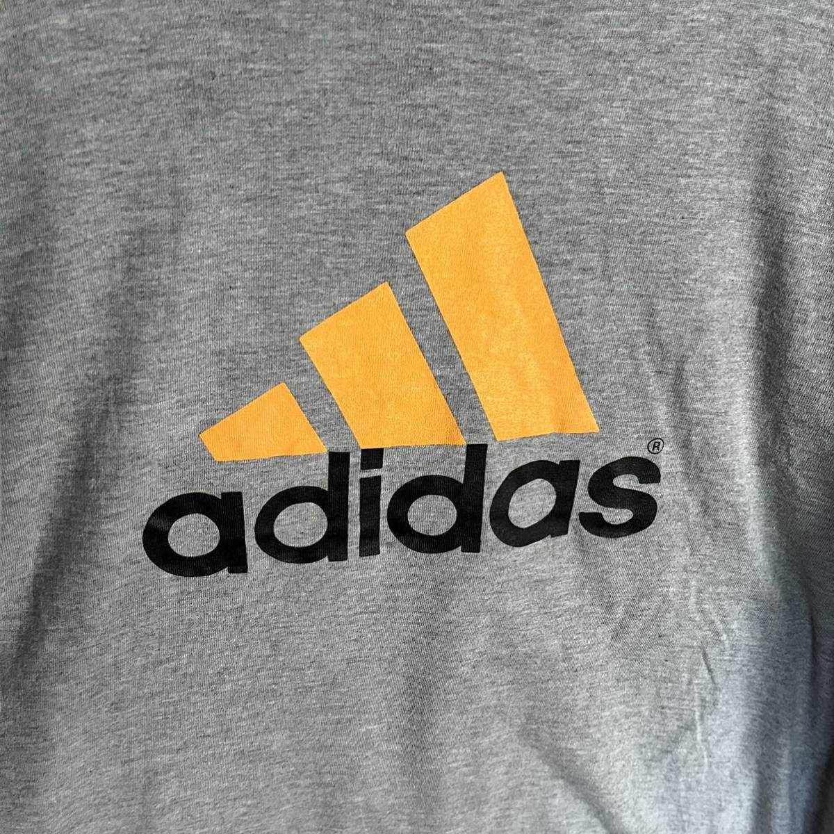 adidas アディダス　半袖Tシャツ　プリントTシャツ　グレー　メンズ　Lサイズ　【AY1484】_画像5