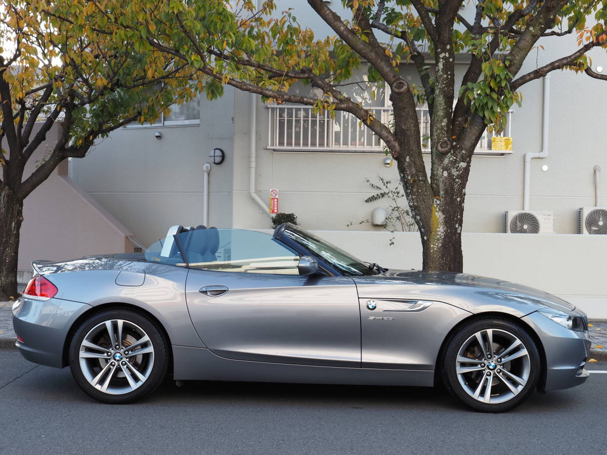 2011年 BMW Z4 sDrive2.3ハイライン/実走行7.3万㌔！18インチアルミ/パドルシフト/上質内装・革シート&シートヒーター/電動オープン/美車！_画像4