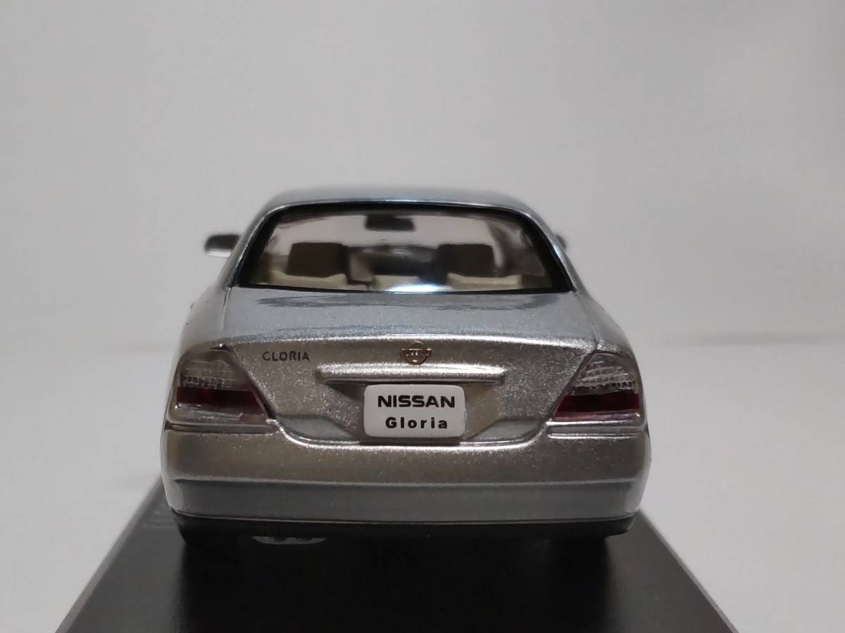ニッサン グロリア(2001) 1/43 国産名車コレクション アシェット ダイキャストミニカー_画像4