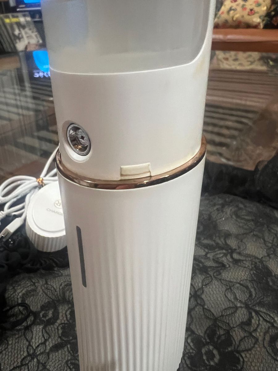 ルビーセルハンディエアブラシ(充電器あり) ルビーセルハンディエアブラシ(充電器あり)
