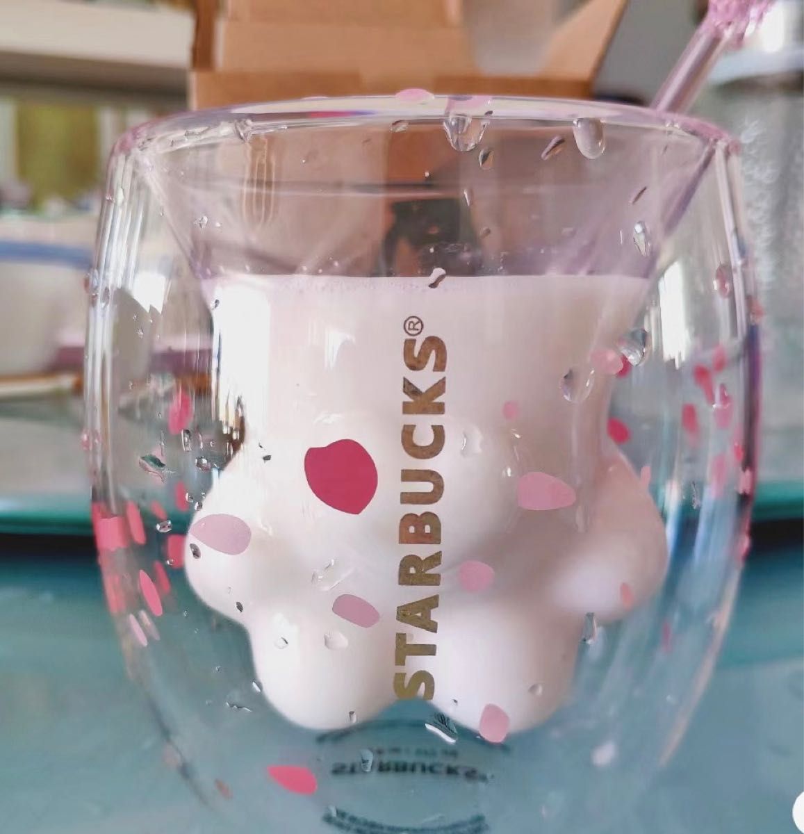スターバックス 【海外限定商品】ピンク　桜&可愛猫の手肉球ガラスコップ