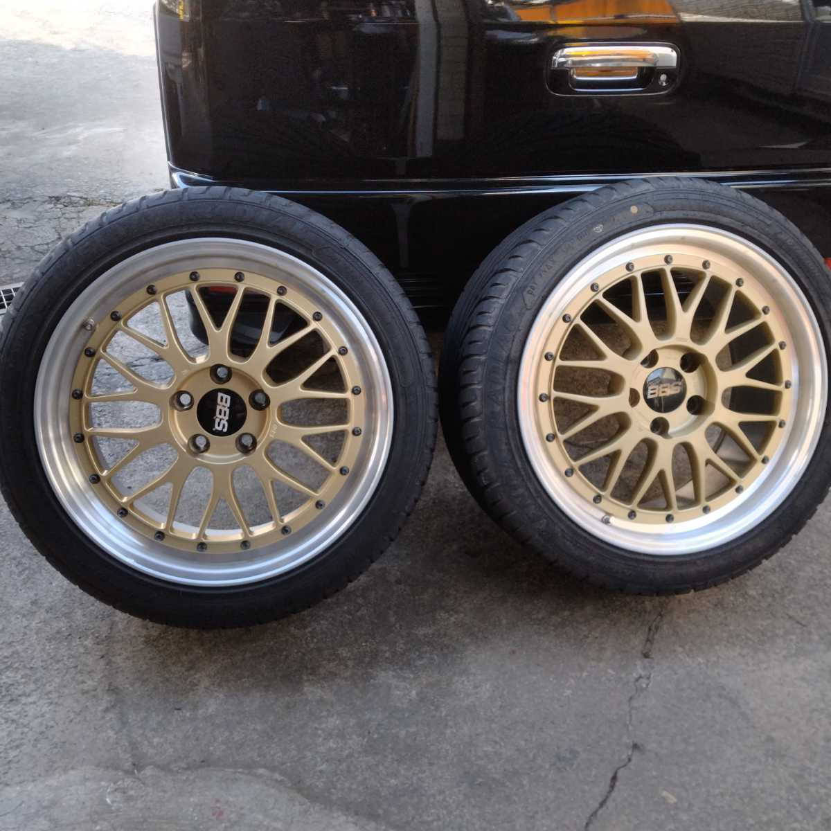 BBS LM(ゴールド） 18インチ 9J +42（LMP082)PCD114.3 5H 245/40ZR18 タイヤ付き ２本_画像1