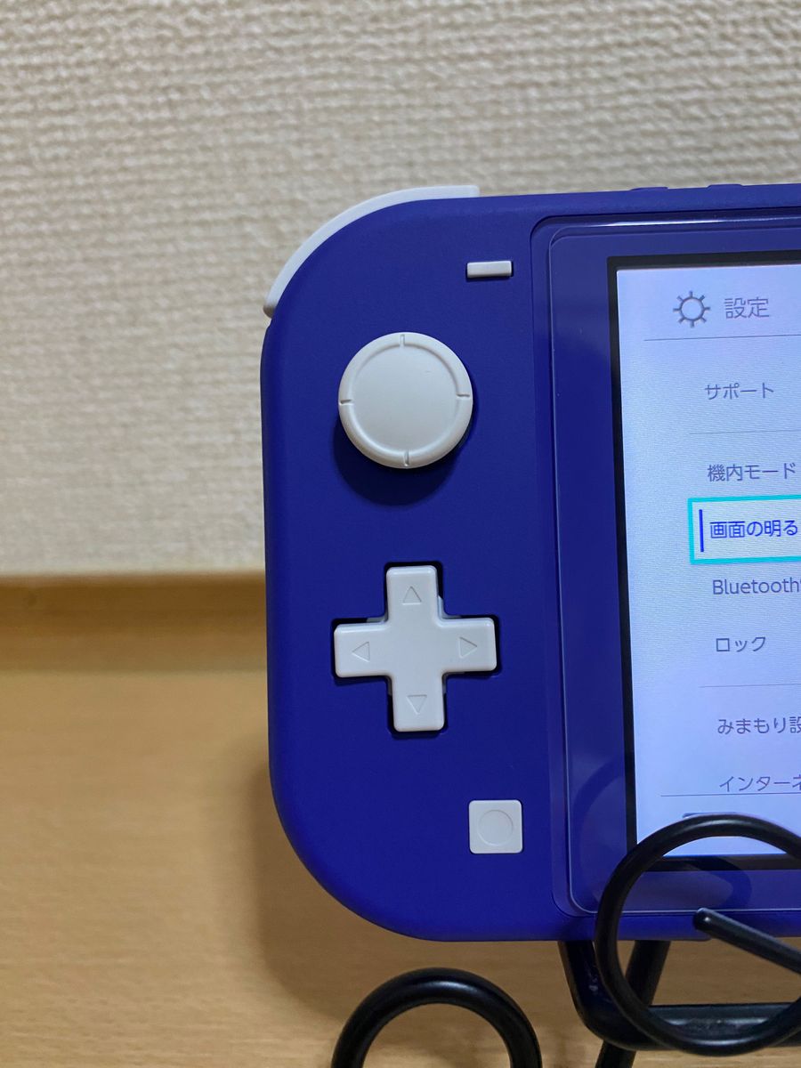 新品同様【画面傷なし美品】2022年製 Switch lite ブルー