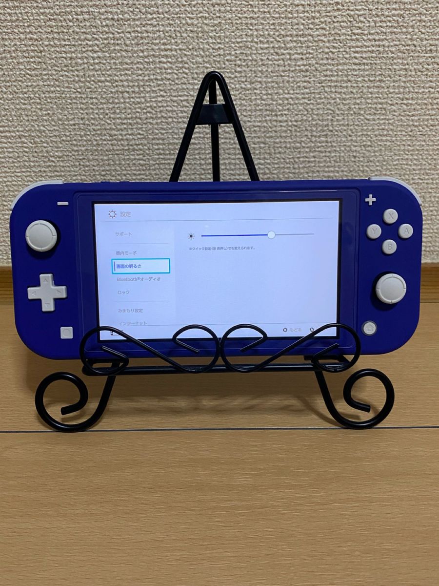 新品同様【画面傷なし美品】2022年製 Switch lite ブルー