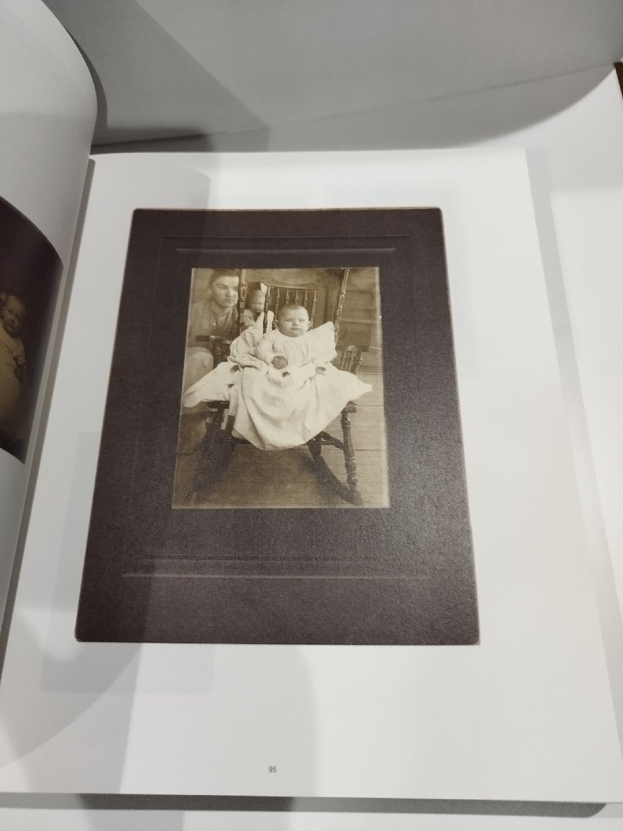 希少】THE HIDDEN MOTHER LINDA FREGNI NAGLER 洋書/英語/写真集 希少】THE HIDDEN MOTHER LINDA FREGNI NAGLER 洋書/英語/写真集