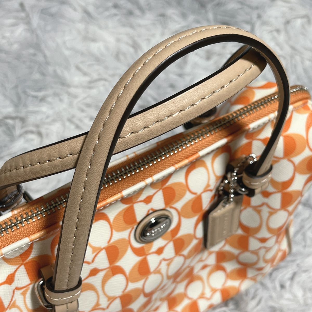 状態良 COACH コーチ シグネチャー 柄 2WAY ショルダーバッグ 状態良 COACH コーチ シグネチャー 柄 2WAY ショルダーバッグ