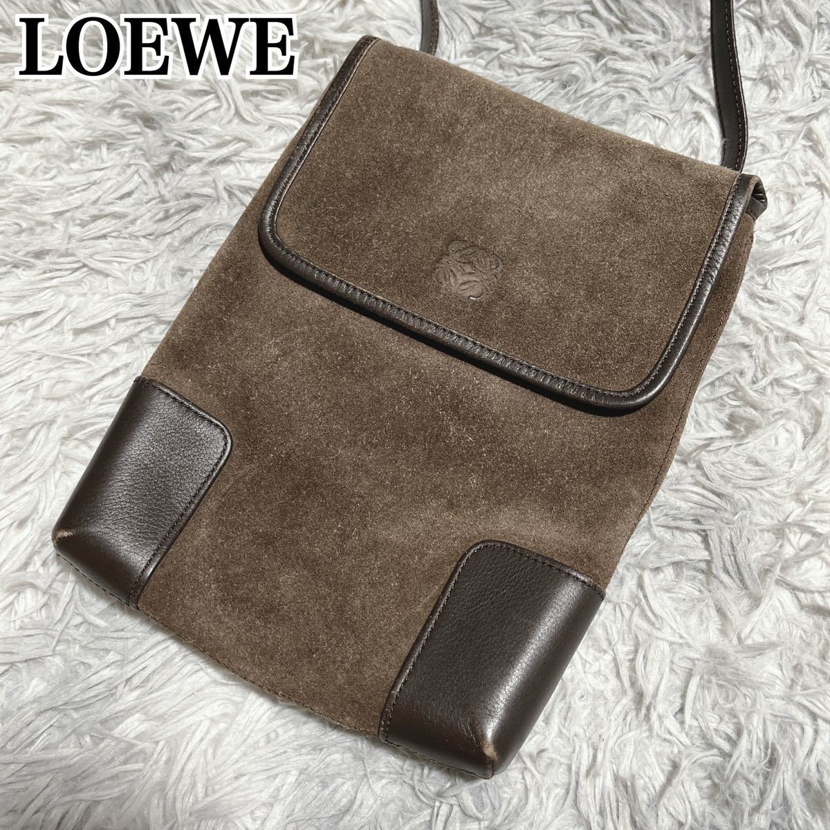 LOEWE ロエベ アマソナ アナグラム レザー ショルダーバッグ ポシェット サコッシュ スエード 斜めがけ 肩がけ レディース メンズ