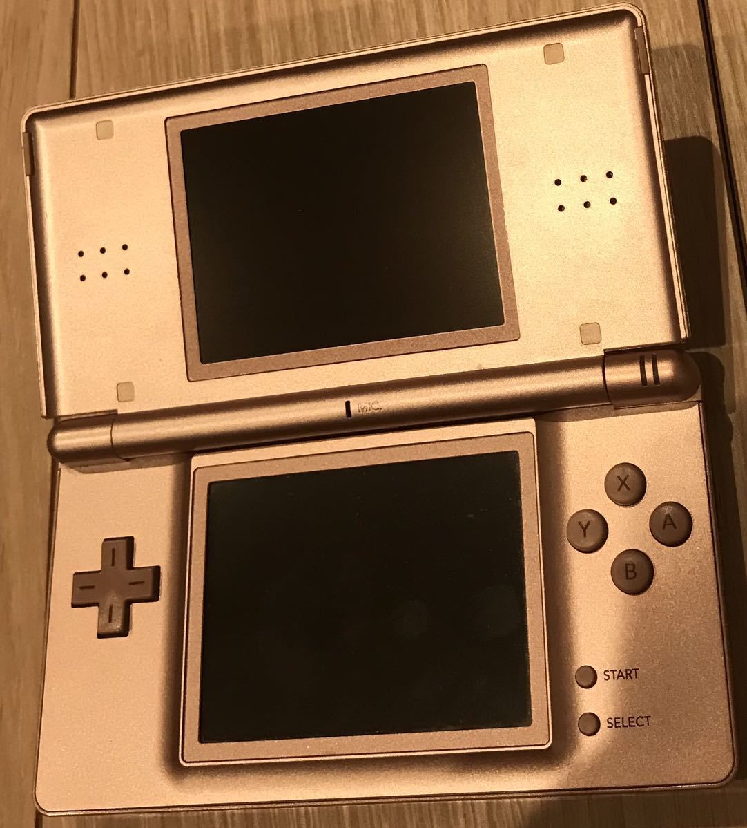 通販ショップ ニンテンドーDSライト メタリックロゼ Nintendo DS