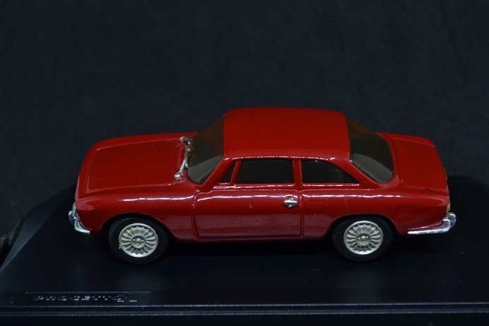 PROGETTO K 1/43 ALFA ROMEO GTV 2000 Stradale 1972 ROSSO PROGETTOK プロゲット アルファロメオ ストラダーレ ロッソ アンティーク 絶版_画像2