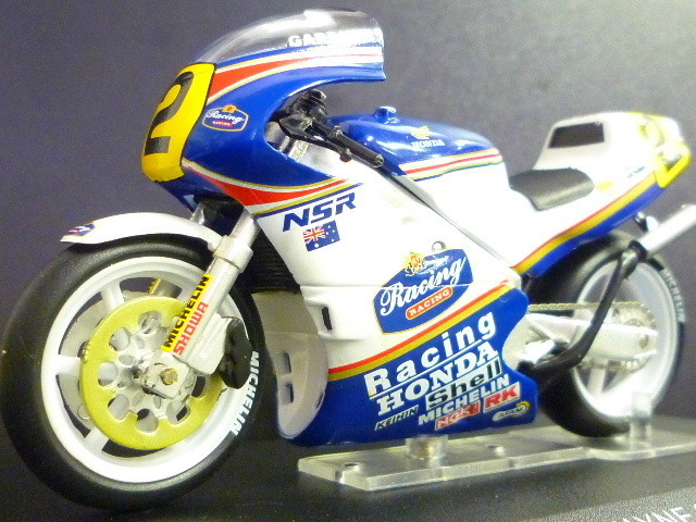 【未開封】 1/24 ホンダ NSR500 #2 ワイン ガードナー HONDA NSR 500 1987 MotoGP ixoの画像3