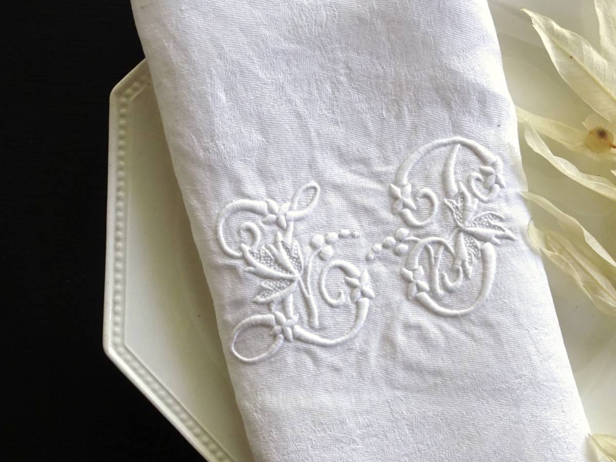 1900年初期 刺繍はぎれ フランス 立体 モノグラム イニシャル 縫製