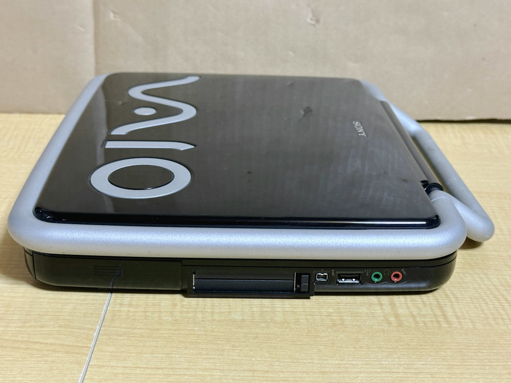 ジャンク　現状　SONY VAIO PCG-QR1E/BP ソニー ノートパソコン PCG-721B_画像4