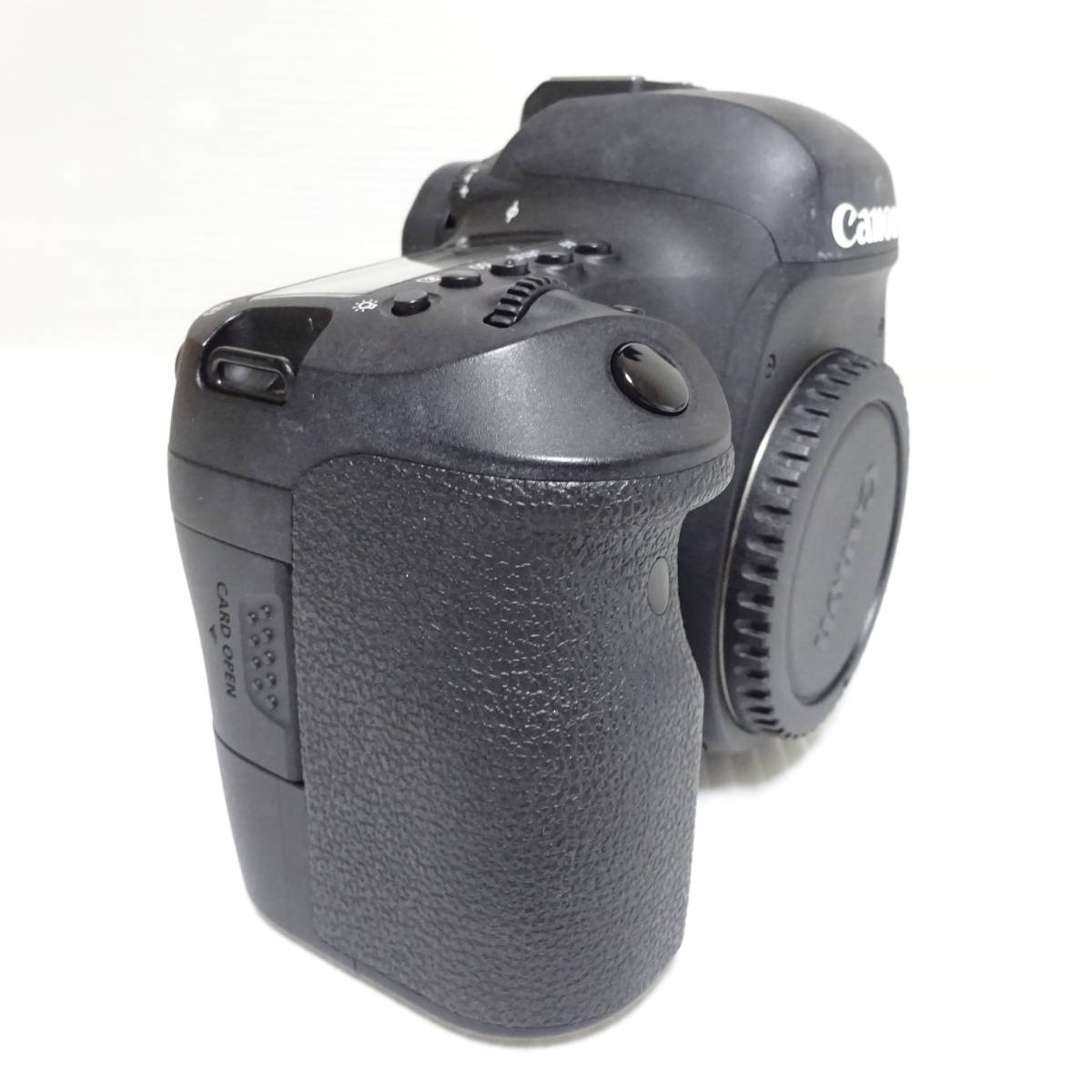 【2277294/210/mrrz】Canon EOS 6D MarkⅡ デジタル一眼カメラ 通電確認済み 60サイズ発送同梱不可_画像5