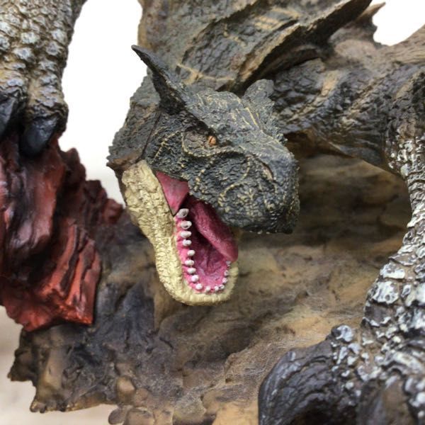 1円〜 ジャンク 箱無 カプコン フィギュアビルダー クリエイターズモデル モンスターハンター 黒轟竜 ティガレックス亜種_画像3