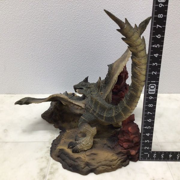 1円〜 ジャンク 箱無 カプコン フィギュアビルダー クリエイターズモデル モンスターハンター 黒轟竜 ティガレックス亜種_画像2