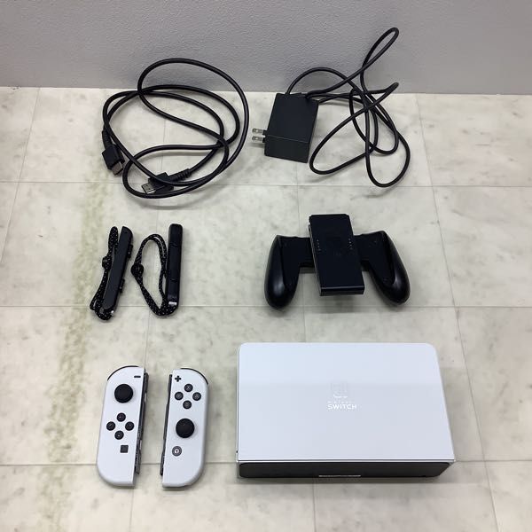 1円〜 動作確認/初期化済Nintendo Switch 有機ELモデルHEG-001 1円〜 動作確認/初期化済Nintendo Switch 有機ELモデルHEG-001