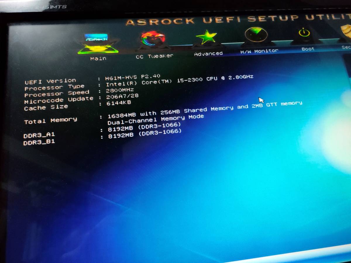 マザーボード ASRock H61M-HVS+SSD120GB+DDR3-1333 8GBx2枚_画像9