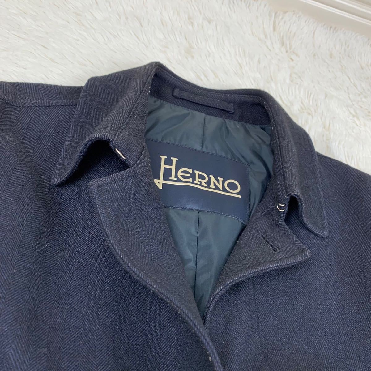 最高級【イタリア紳士の風格】HERNO ヘルノ スタンドカラーコート ステンカラー ブルゾン ヘリンボーン 比翼 ボタン ネイビー 46 L_画像3