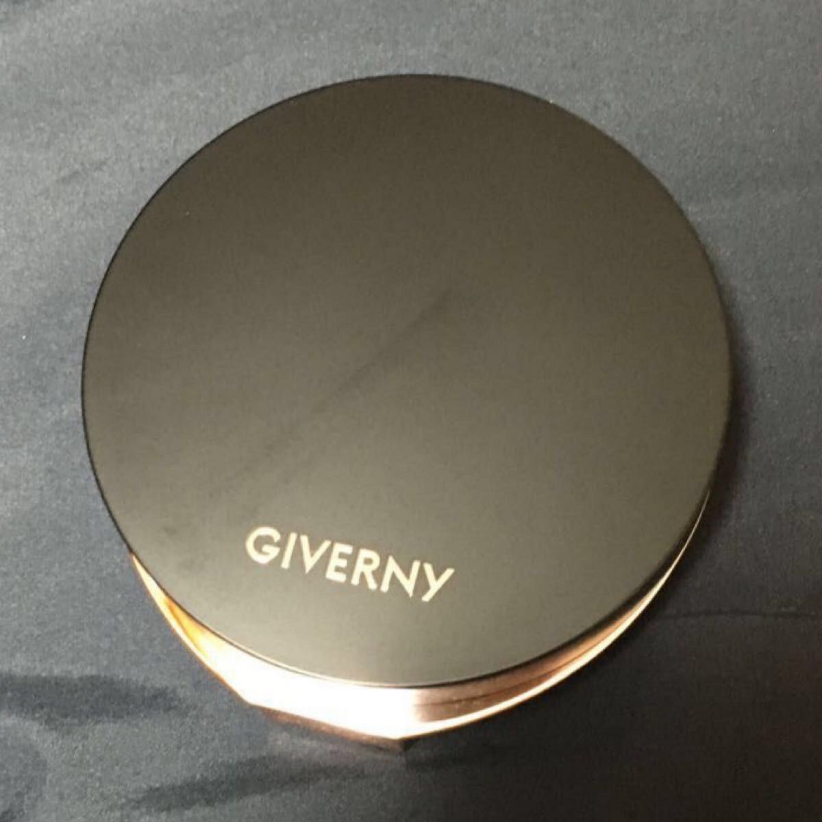 ジヴェルニー　GIVERNY 高密着シグネチャークッション 本品(17号 ポーセリン) SPF50, PA+++　