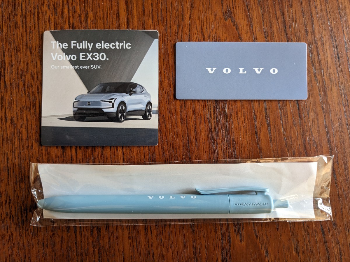 VOLVO　EX30 オリジナルステッカー＆ボールペン（非売品）_画像1