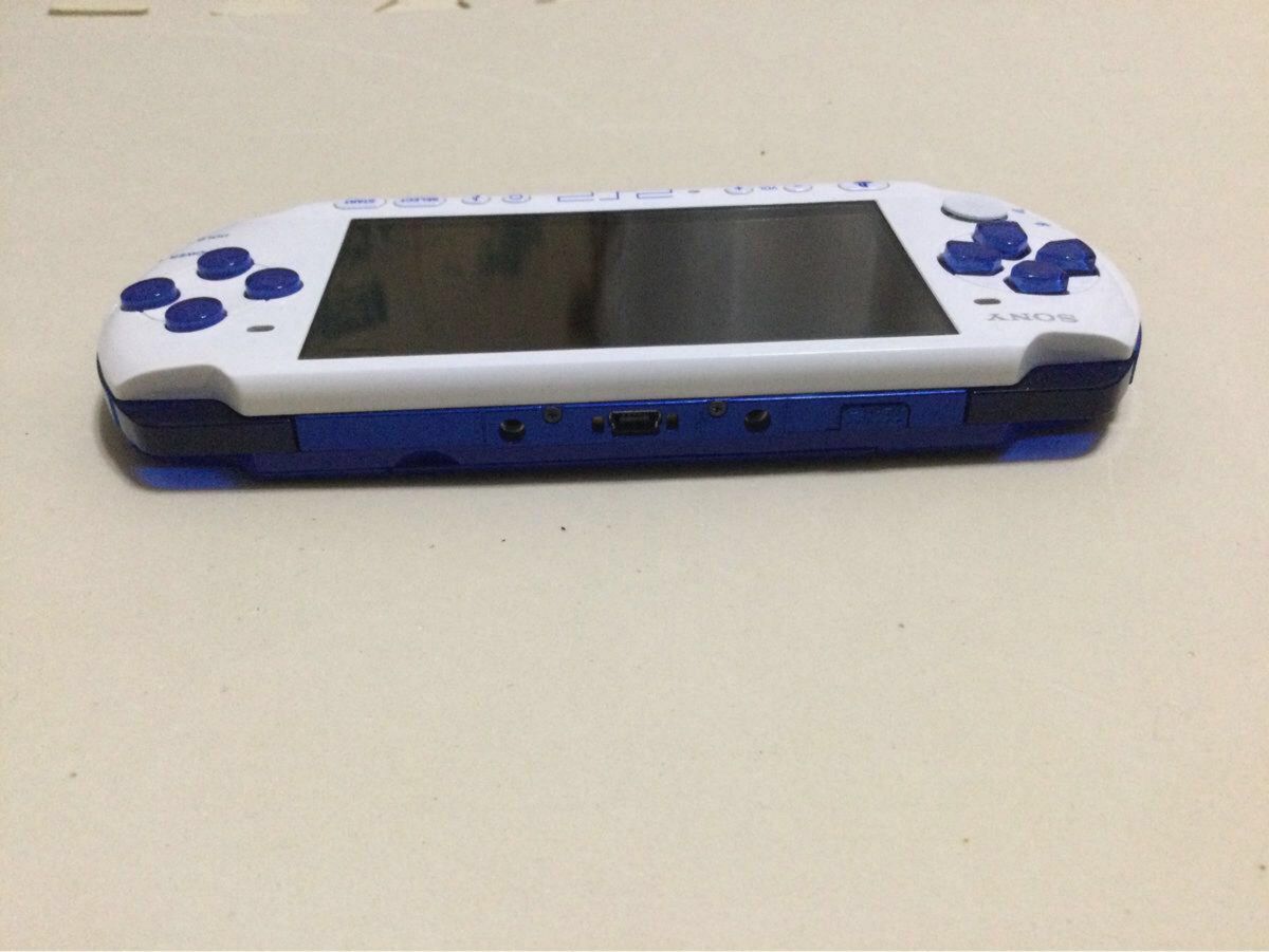 PSP 3000 ホワイトブルー 本体セット！ ※メモリースティック欠品