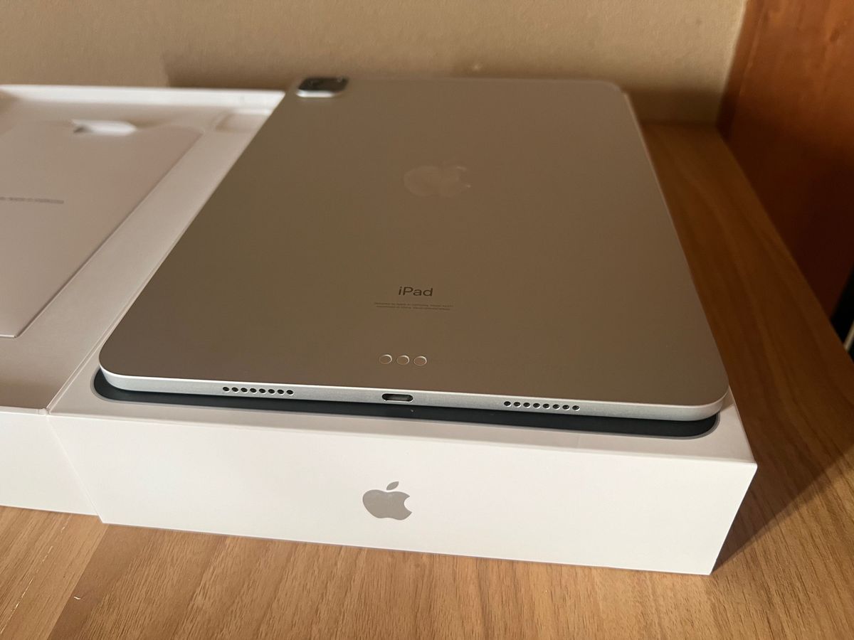 美品】iPad Pro 11インチ 第3世代 Wi-Fi 128GB シルバー A2377 美品】iPad Pro 11インチ 第3世代 Wi-Fi 128GB シルバー A2377