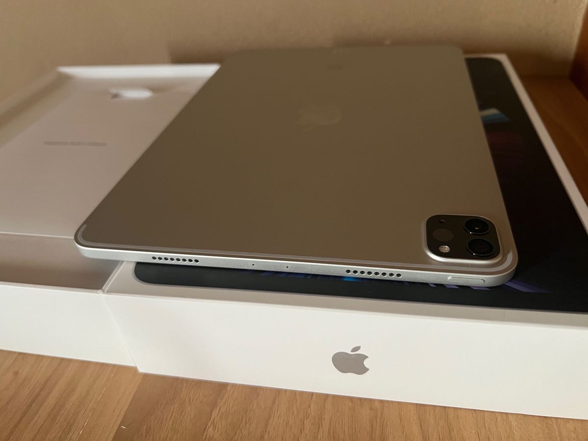 美品】iPad Pro 11インチ 第3世代 Wi-Fi 128GB シルバー A2377 美品】iPad Pro 11インチ 第3世代 Wi-Fi 128GB シルバー A2377