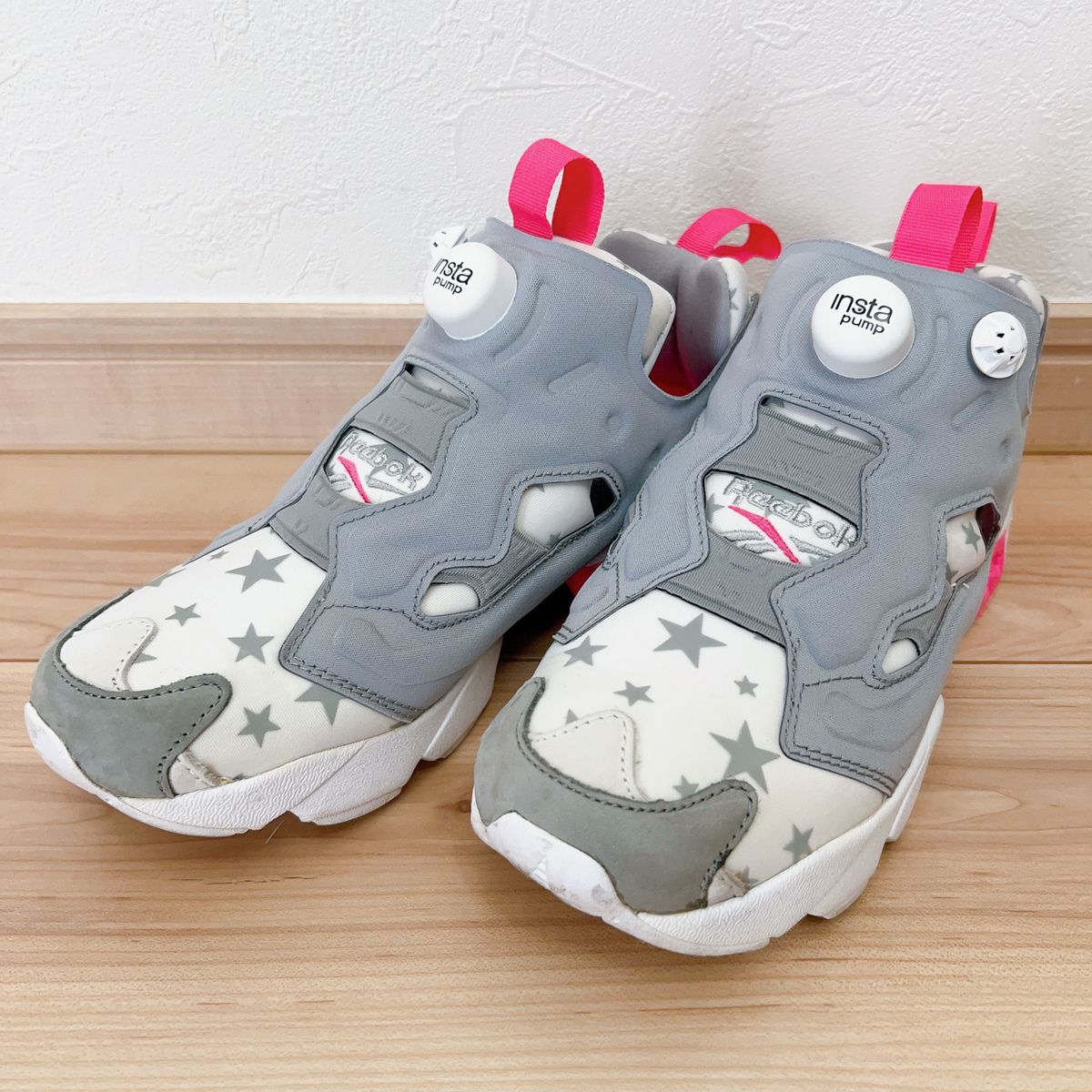 エックスガール コラボ リーボック インスタ Reebok ポンプフューリー
