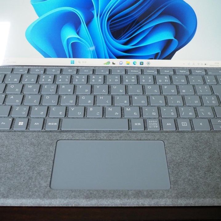 中古美品】Surface Pro 8 model 1983 プラチナ i5-1135G7 8GB 中古美品】Surface Pro 8 model 1983 プラチナ i5-1135G7 8GB