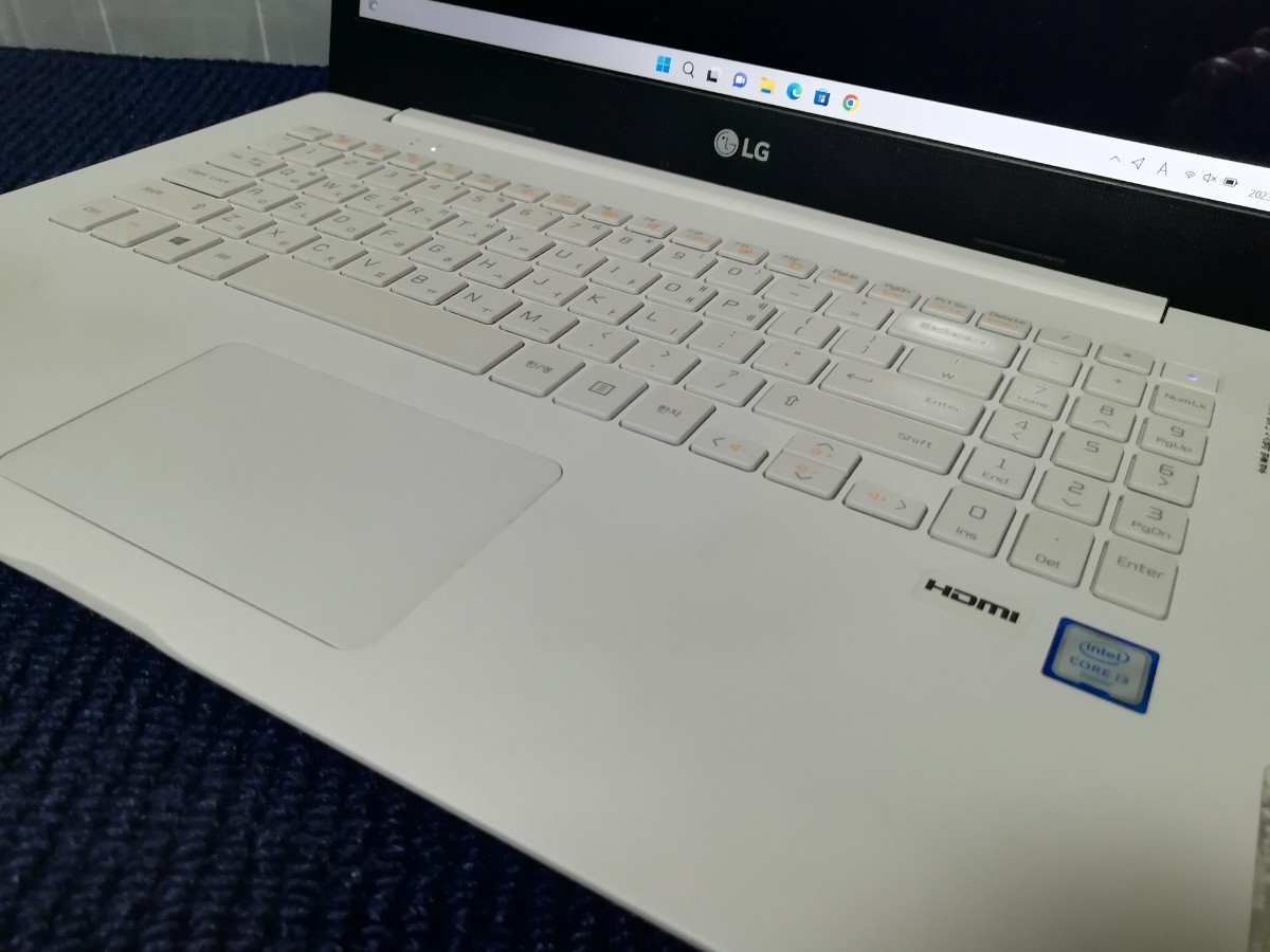 ★高速SSHD 500GB 激安 i3 15.6インチFULLHD ライトゲーミングノートPC LG lg15u56 (Core i3-6100U 2コア/4GB/Wi-Fi/Webカメラ/Windows11)_画像2